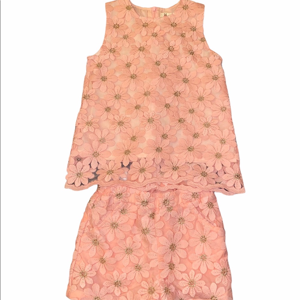 Girls short/ tank set size 5